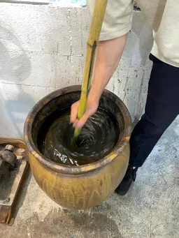 蔵前maito様より
発酵だてを見せていただきました。
日本酒で発酵されてるそうです。