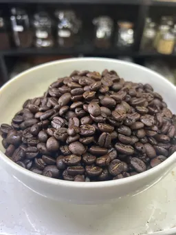 深めの豆をお願いしました！
とっても美味しいです。
毎日の珈琲に使いやすいお手ごろ価格も嬉しいです🫘