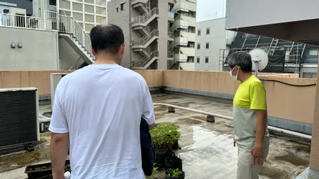 讃岐一ノ宮神社　田村神社の氏子青年部長の川西さんが　神田藍、御朱印帳、スタンプラリーを視察に見えて　東京楠堂さんとダンクソフトの藍を苗と種で持ち帰り神社に植えてもらう予定です。

7月から神社本庁で徳島忌部神社の方が青年部？のトップになり彼がサポートとして月一回来京されるので、継続してこのプロジェクトにも参加してもらおうと思います。