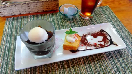 山鳥毛デザート、とても美味しくてかわいいデザートセットでした
他のスイーツも気になるし、パスタも美味しそうだったので、また訪れてみたいと思います