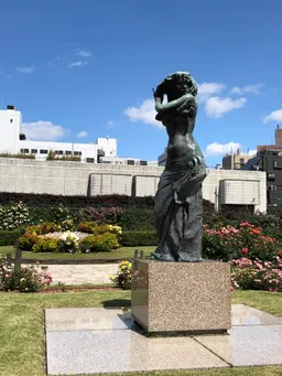 踊らずにはいられない