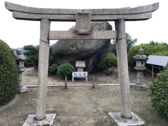 ⑦ 犬石様（犬ノ島）